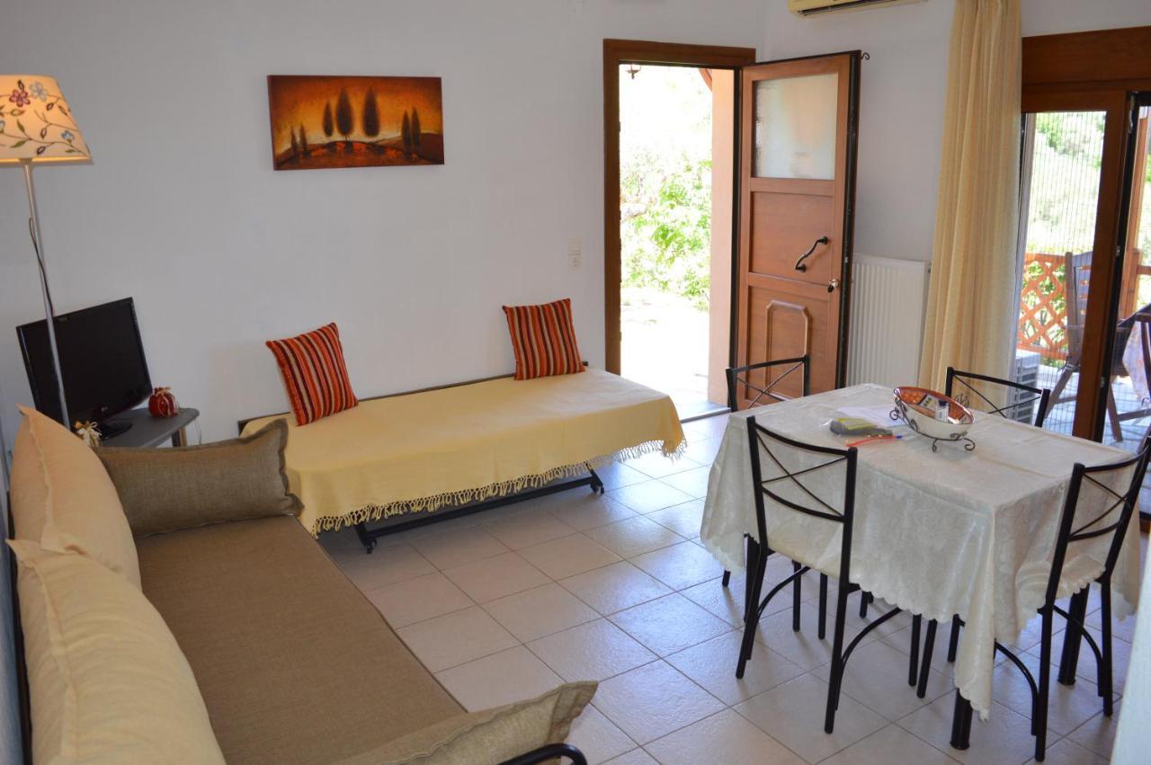 Remvi Apartments Skopelos Buitenkant foto