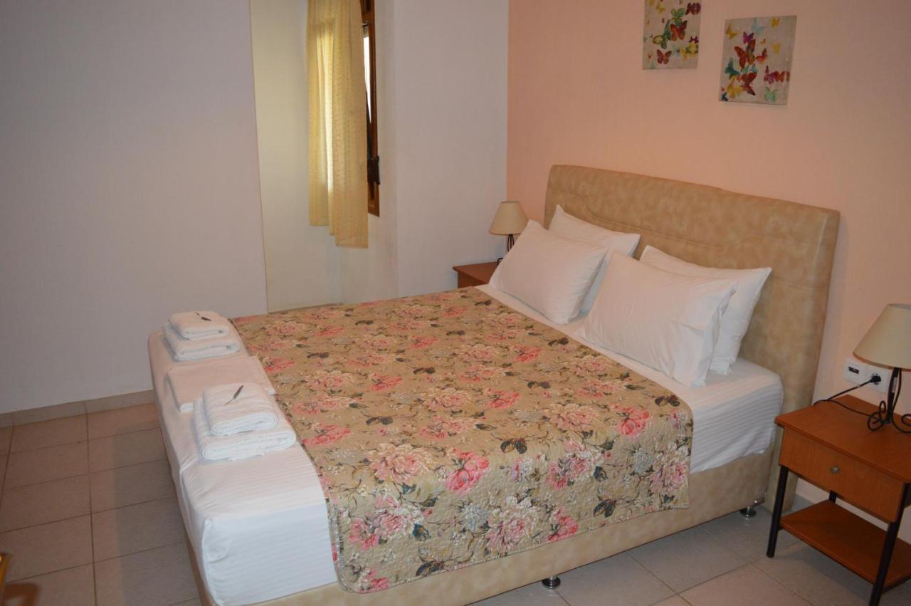 Remvi Apartments Skopelos Buitenkant foto