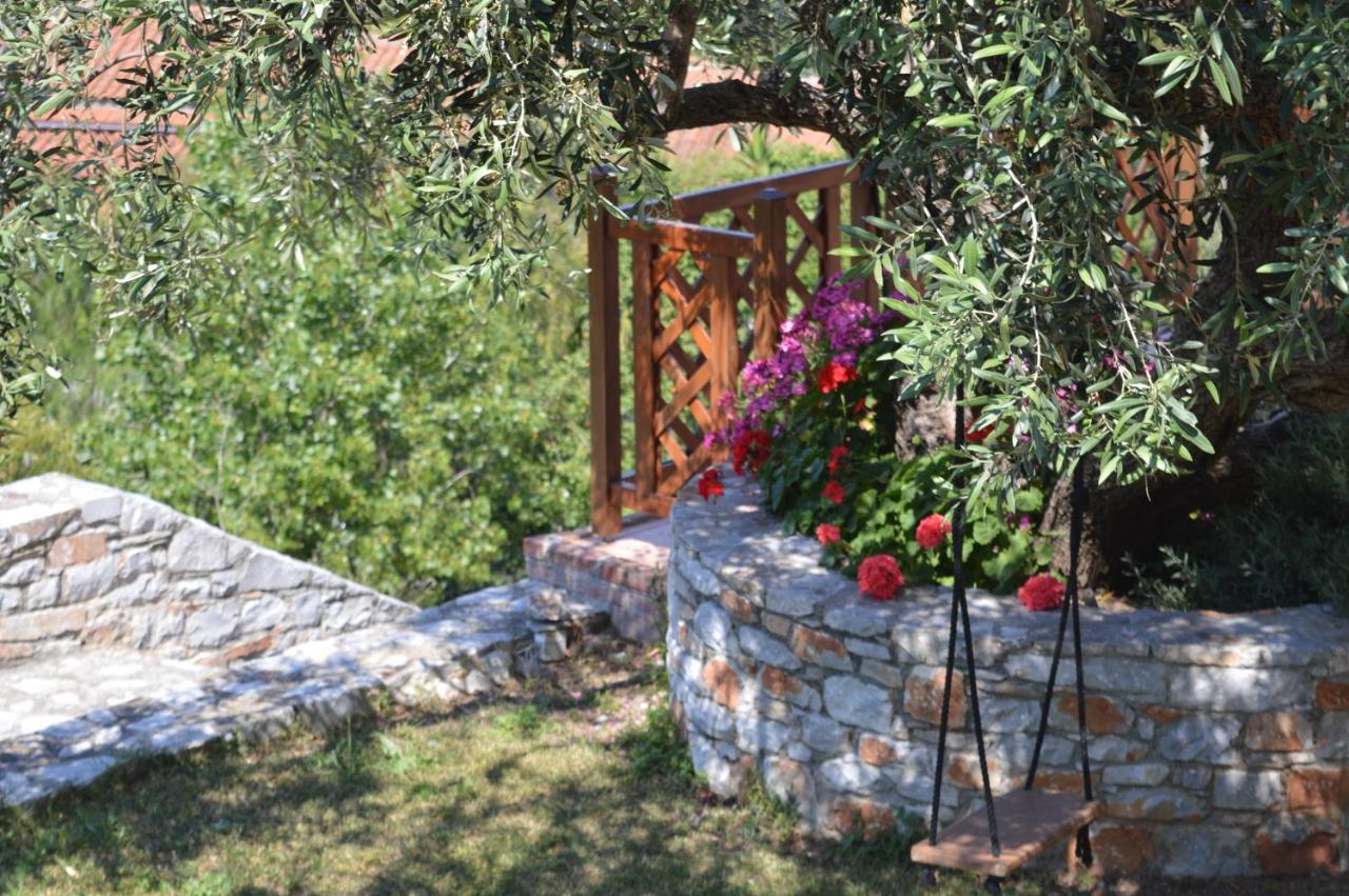 Remvi Apartments Skopelos Buitenkant foto